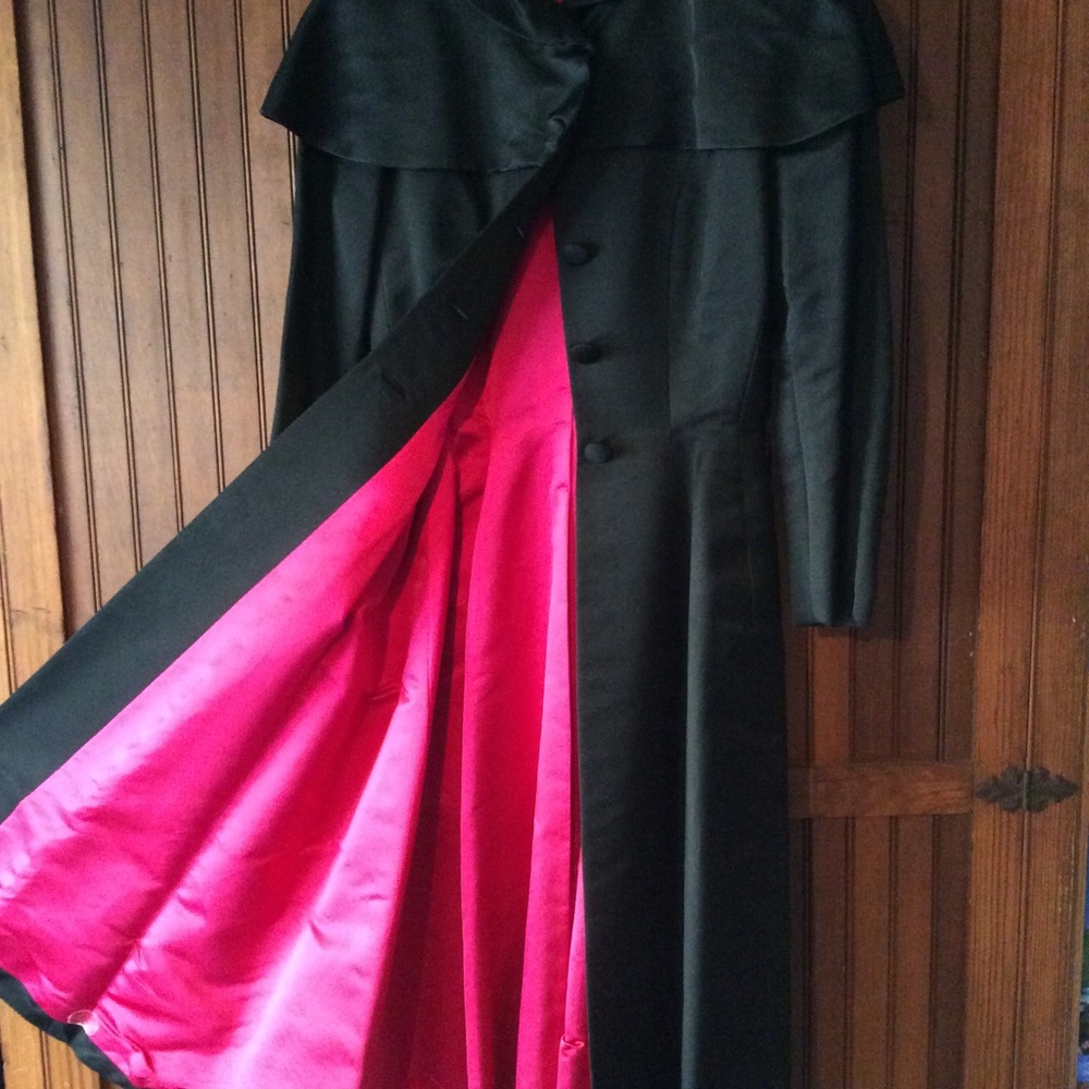 Additional picture for black vintage coat